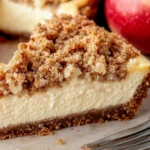 Apple Crumble Cheesecake Recipe – Creamy, Fruity, and Crunchy Dessert