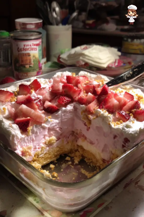 Easy No-Bake Strawberry Cheesecake Lasagna