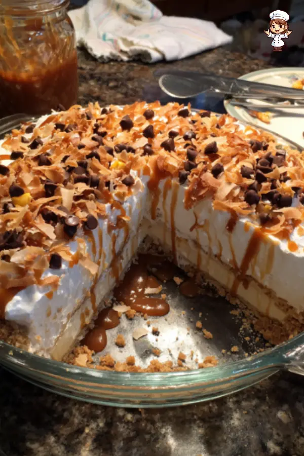 Toasted Coconut Caramel Cream Cheese Pie – A Creamy, Tropical No-Bake Dessert