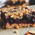 Healthy berry streusel bars with berries and crumbly topping