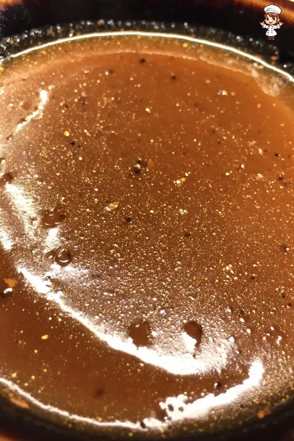 Homemade brown gravy