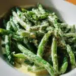 green beans in creamy parmesan sauce